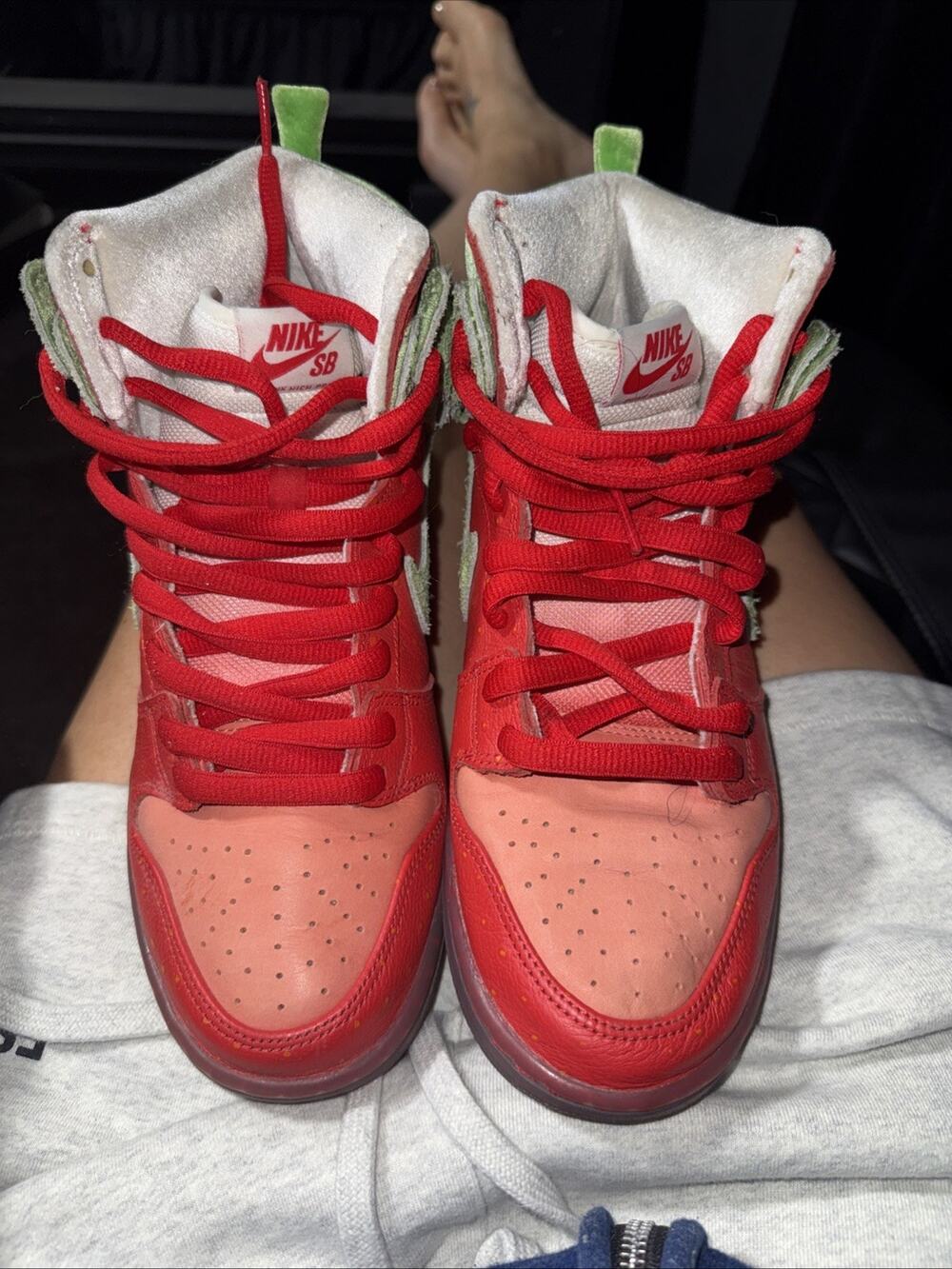 Nike SB Dunk High Strawberry Cough Shoes Sneakers Men's Size 8 CW7093-600 LEP